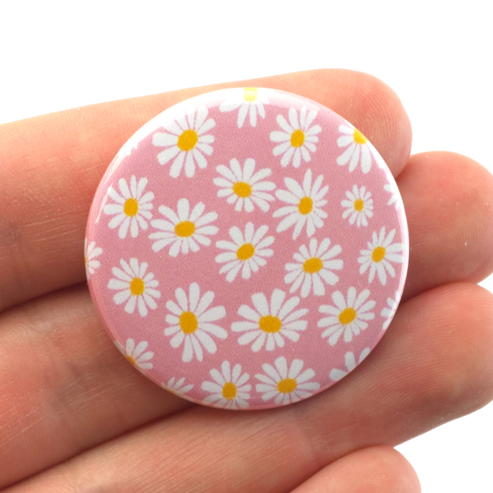 Daisy on a Pink Background | 38mm Button Pin Badge | Little Gift | Cracker Filler