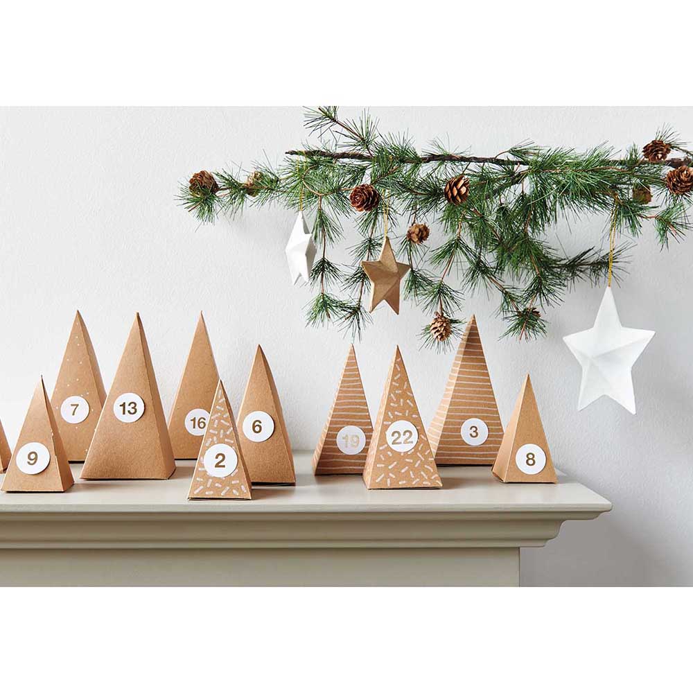 Kraft | 24 Tree Shaped Advent Calendar Boxes | 4 x 8 x 10cm | Mixed Sizes