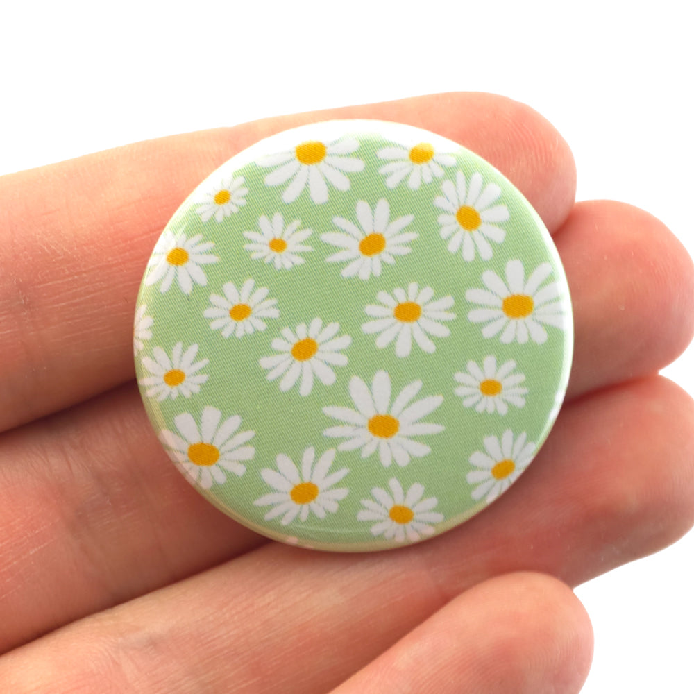 Daisy on a Green Background | 38mm Button Pin Badge | Little Gift | Cracker Filler