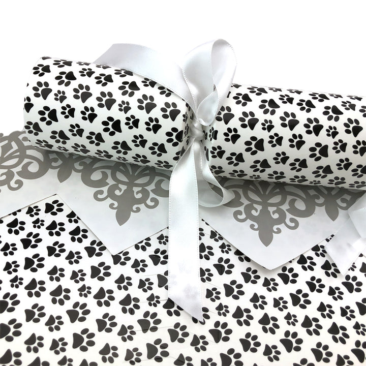 Monochrome Cats | Cracker Making Craft Kit | Makes 6 Standard Crackers